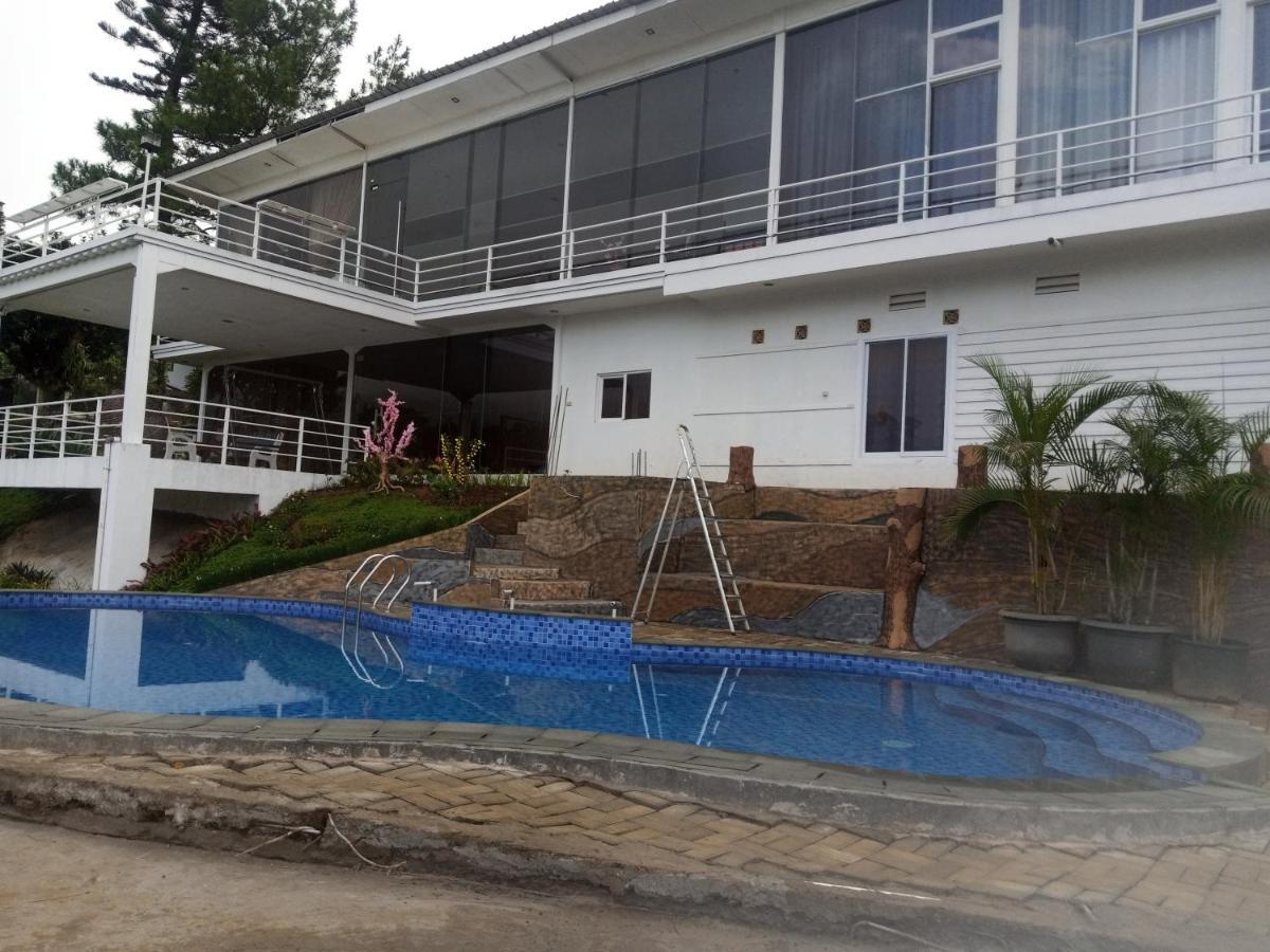 סיאנג'ור Villa Kaca 88 מראה חיצוני תמונה